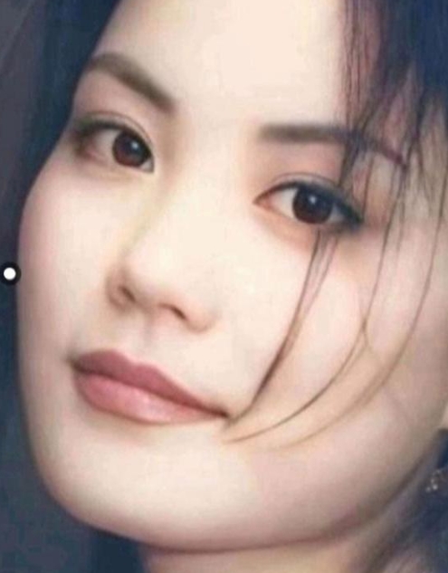 王菲语录，看看你都知道多少？

1、陶晶莹问：给你100万，选被包还是做鸡？
王
