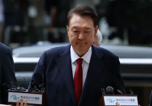 30日韩国前总统尹锡悦方面申请暂停“紧急戒严精神赔偿金10万韩元”的强制执行，此