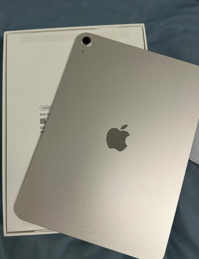 ipad air7（M3）测评来咯
1.从air3过来的 屏幕大小差不多 对于黑