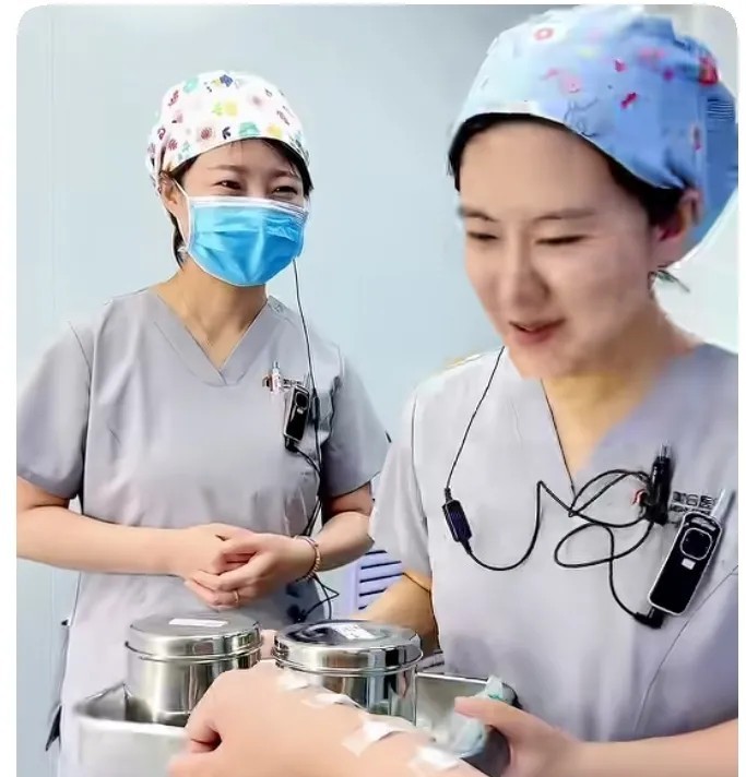 逗你一乐：一哥们感冒去医院挂水，来了个实习护士，连扎了六针都没扎中，疼的那哥们嗷