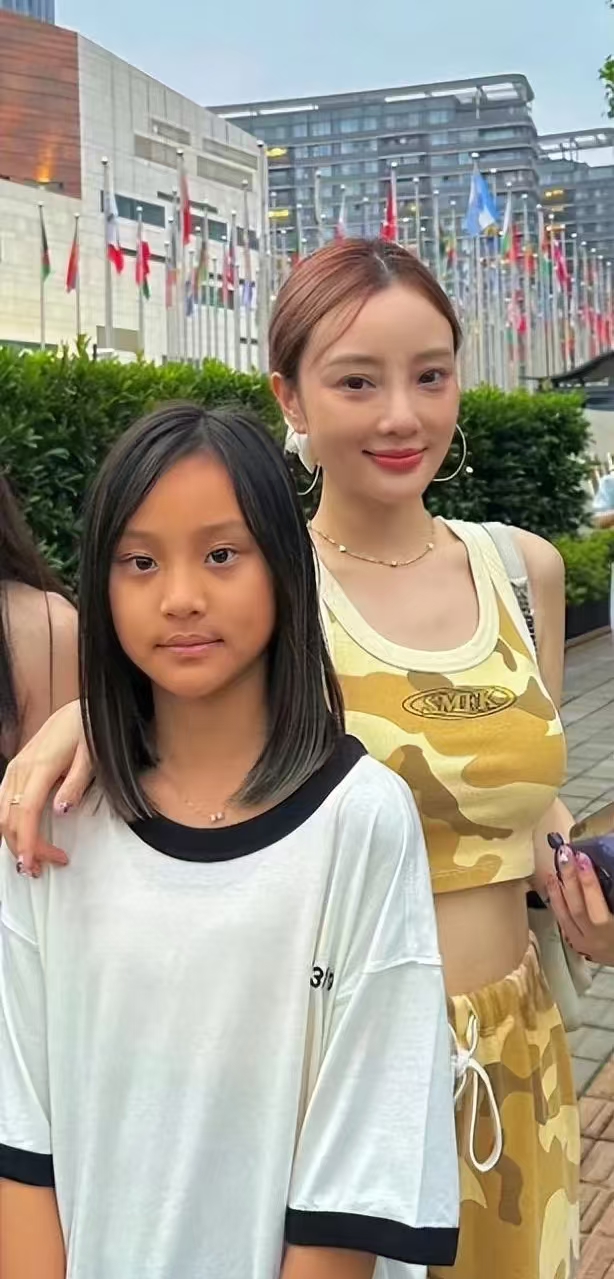 人性的自私与无耻，在13岁的甜馨身上应验了！
