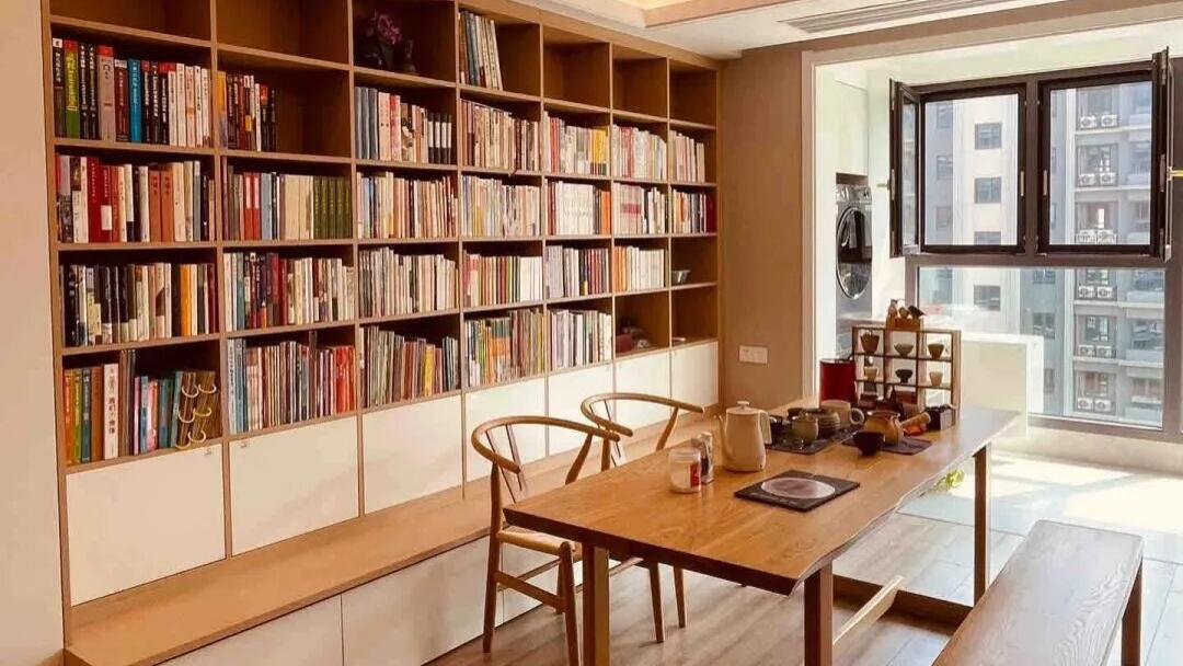 入住一年，我最不后悔的就是客厅改书房，如今真是越住越喜欢！