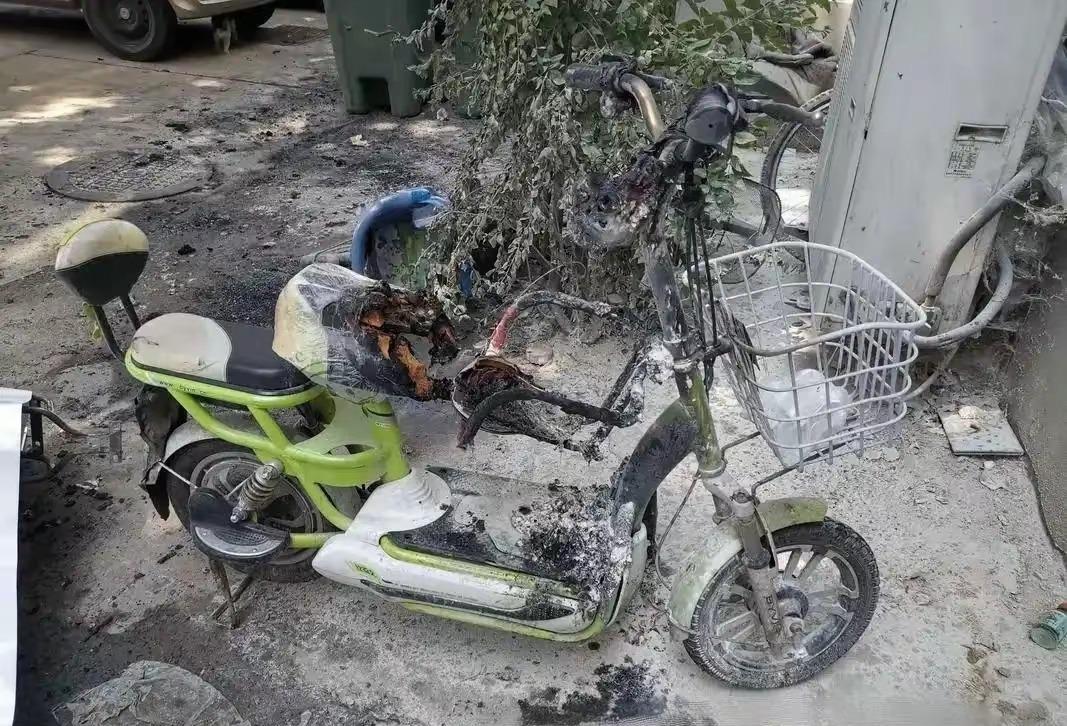 电摩上牌需要哪些手续？为什么对电摩管控宽松，对电动自行车严格