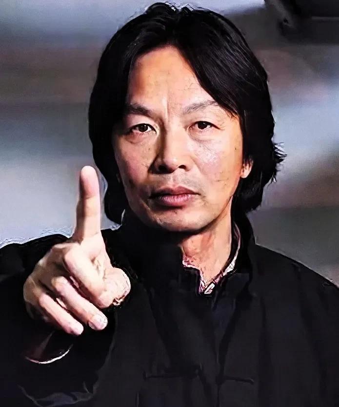 刘震云箴言:男人的本质需求，是繁衍价值！女人的本质需求，是生存价值！社会的本质特