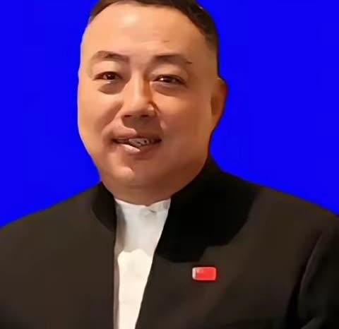 刘国梁这步棋，远比“争夺话语权”看得更远！

11月国际乒联重启竞选，他要冲