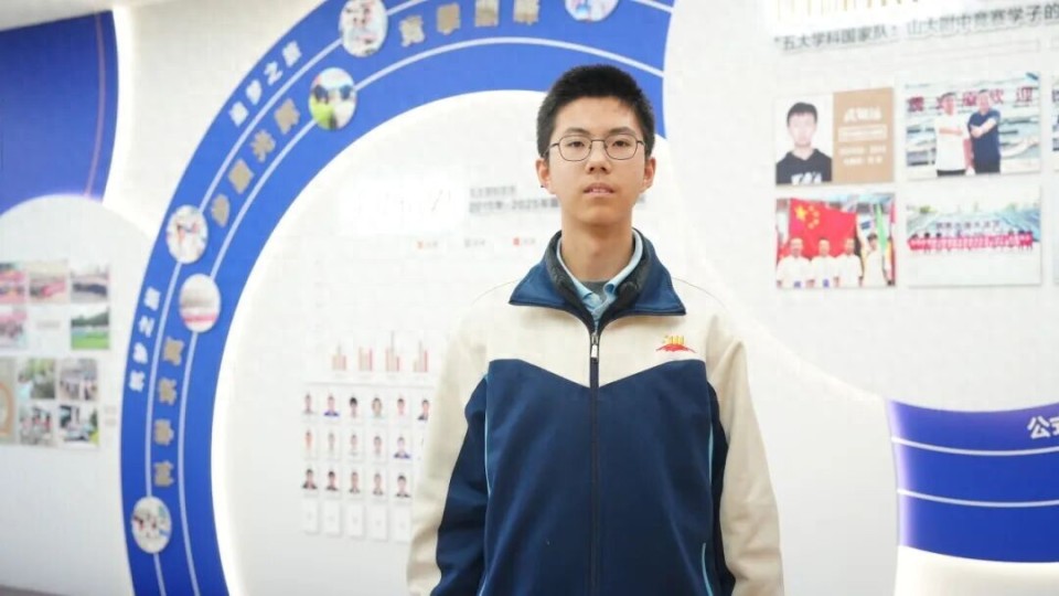 山西唯一，山西大学附属中学校高二年级杨烜鸣同学入选2026年北京大学物理“卓越计划”