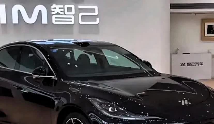 油车20万：使用10年，油费10万，卖6万！
电车20万：使用10年，电费1万