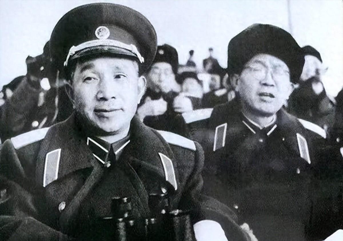 建国初地位最高的开国大将：实权远超粟裕，曾一度与八位元帅比肩
1952年11月2