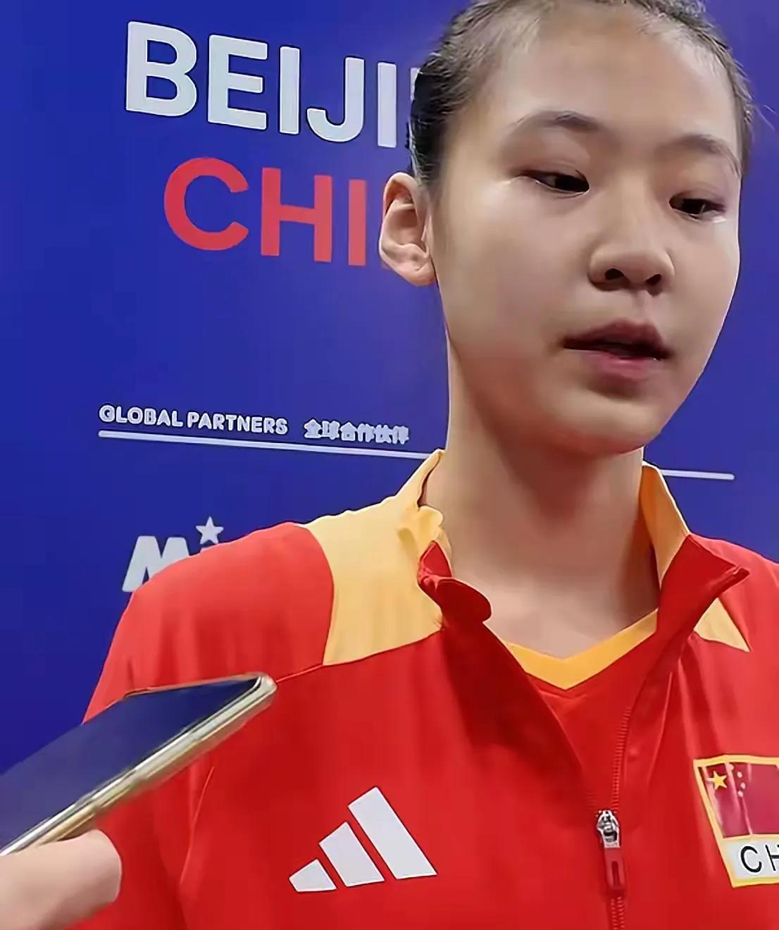 赵勇、杨昊不如一个小姑娘？十六岁王奥芊直言：二传再大胆点，球就拿下了！



输