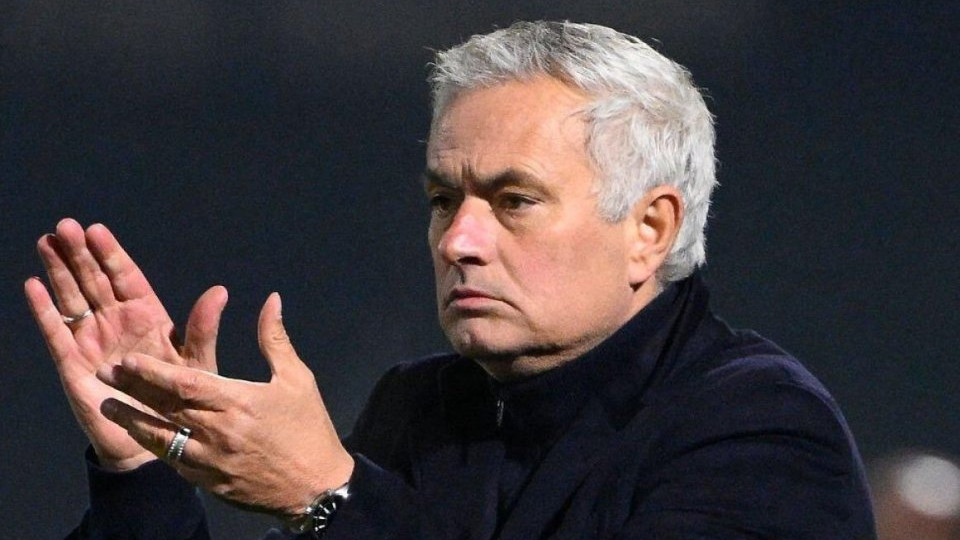 穆里尼奥2-0止住颓势！本菲卡联赛18场不败，欧冠对阵尤文成生死战