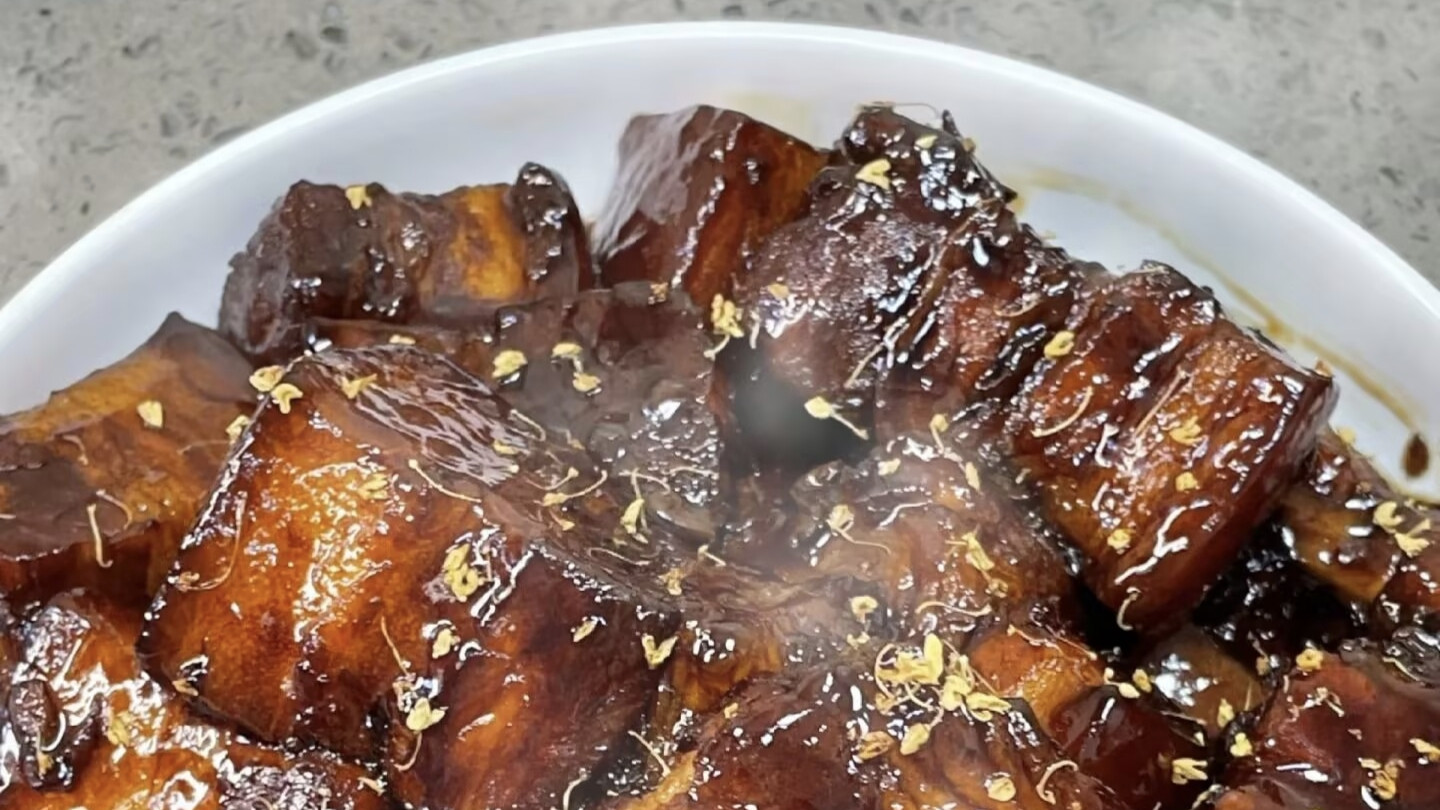 这才是妈妈的味道！一锅红烧肉炖出的不仅是肉香，更是藏在记忆里的团圆气。