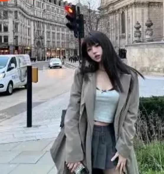 这几张照片一出，直接让章子怡长脸了。

汪峰的几个女儿中，

大女儿是最