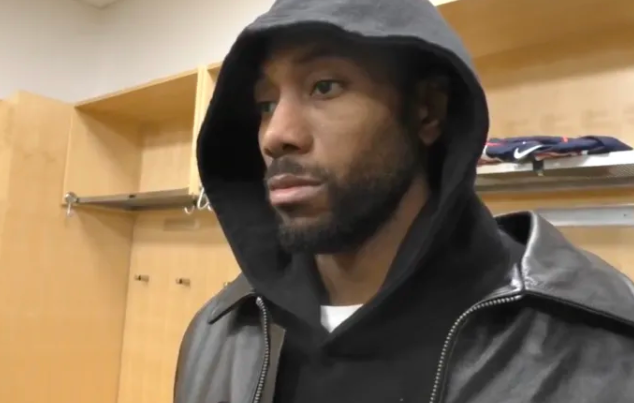 NBA常规赛，快船111-123不敌尼克斯。
赛后快船球员科怀-伦纳德接受了记者