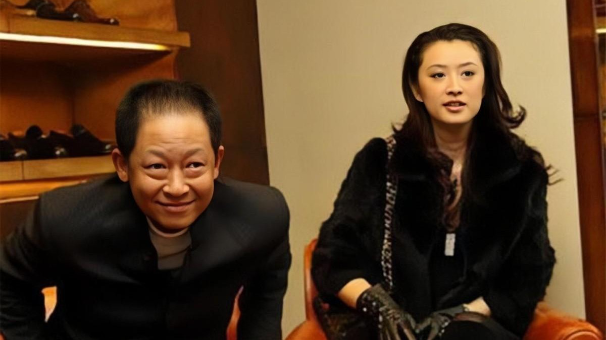当身价过亿的女强人遇上大10岁的“浪子”王志文：这段婚姻是如何从“收购论”走向细水长流的？