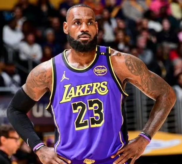 #湖人队# 【就在今天！7 月 28 日 NBA 传来多则湖人队相关消息】
1、