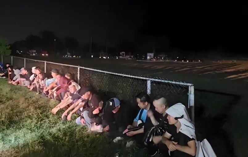 美国打算遣返3.6万中国籍非法移民，中国为何拒绝接收？首先，这些中国籍的非法移民
