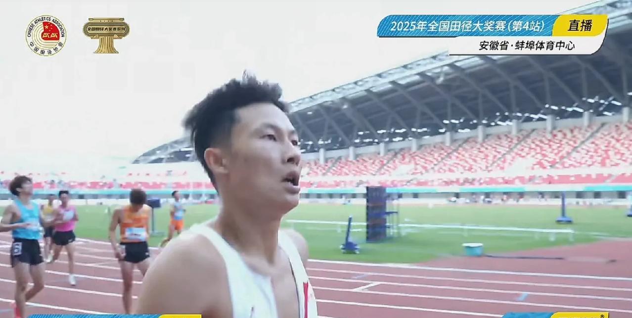 男子400米，目前国内有10位左右可以跑进46秒50的选手，这是好事。但现在就非