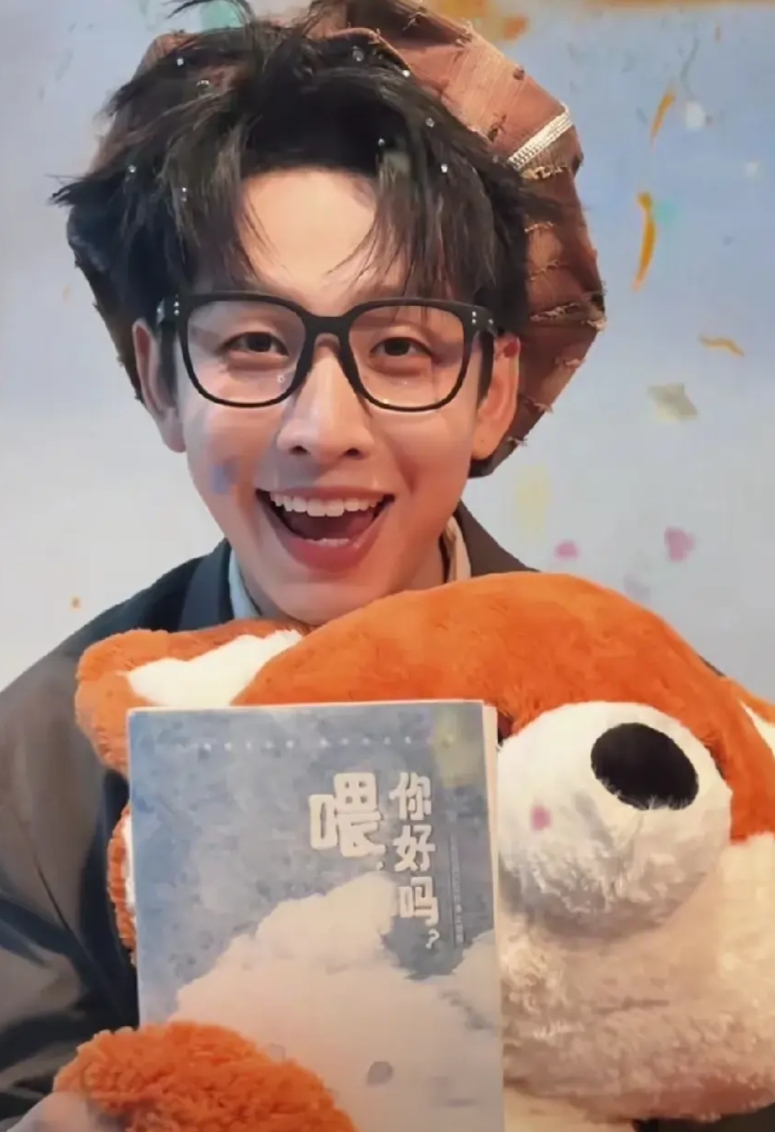 直到齐思昀自爆心理病，才知道何老师的厉害。
怪不得梁田要辞职，在芒果台压力太大了