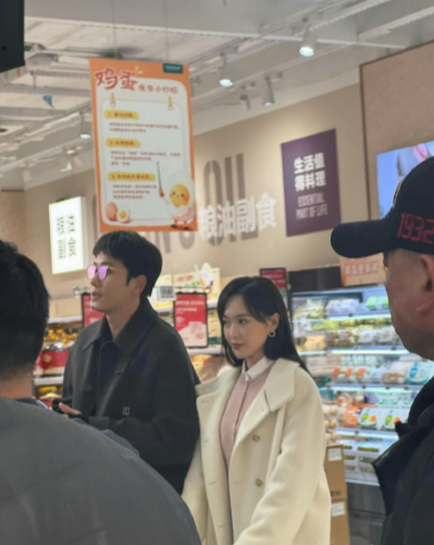 唐嫣彭冠英《此刻的生活》超市同框路透，期待喽！ ​​​