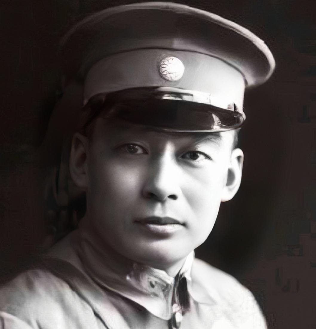 1949年12月，胡宗南从海南回到西昌后，便把自己关在房内面壁狂喊：“我回来有什