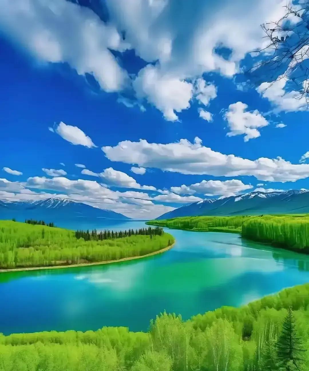 晨起信步听鸟鸣，
与妻一起结伴行。
山水相连有溪流，
耳目一新美心情。
荒山坡，