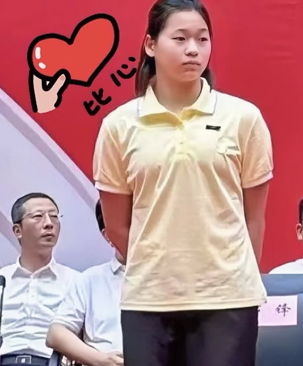 被全红婵的回答圈粉了！
“高情商暴击”


全红婵17岁的时候，一句“恋