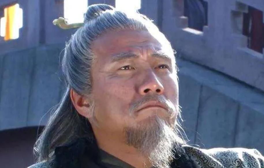 公元1388年，63岁的汤和要告老还乡。朱元璋问他要什么赏赐，汤和扑通一声跪下，