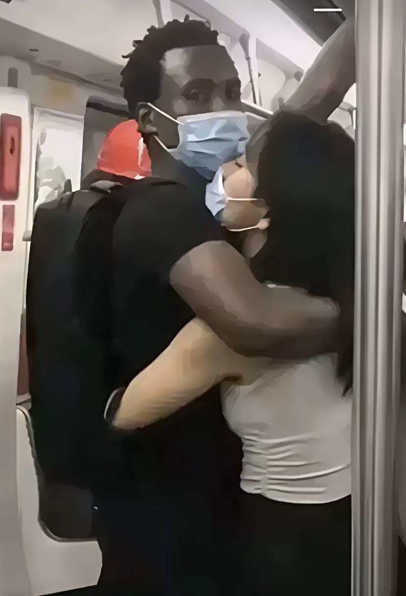 友子们，你们想对这个黑兄弟说点什么🤔
