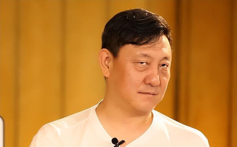 极限反转，原来韩磊是被冤枉的！
曝料出轨的当事人亲自发声道歉了。
8月29日，韩