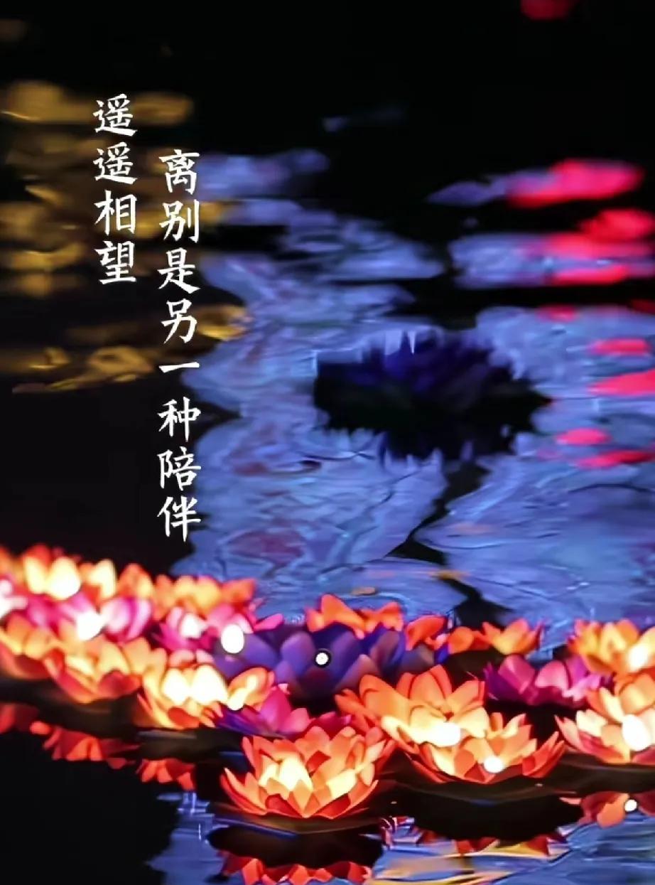 董宇辉的心怎么能这么细？
中元节的这天，与辉同行的小编剪辑了一段视频，是董宇辉直