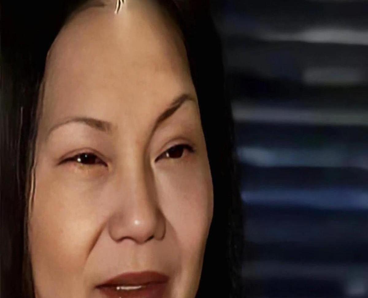 “后备箱里那个恐龙书包倒是格外抢眼……” 这句看似不起眼的话，却道出了多少家庭教