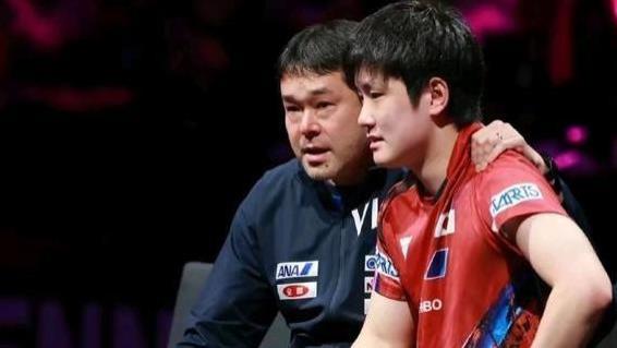 张本智和4比11！