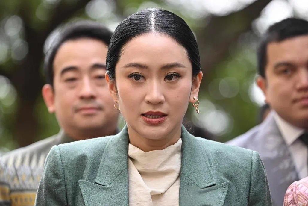 佩通坦是个内心善良的人，骨子里也透着中国人与人为善的谦卑，只是这次她用在了错误的