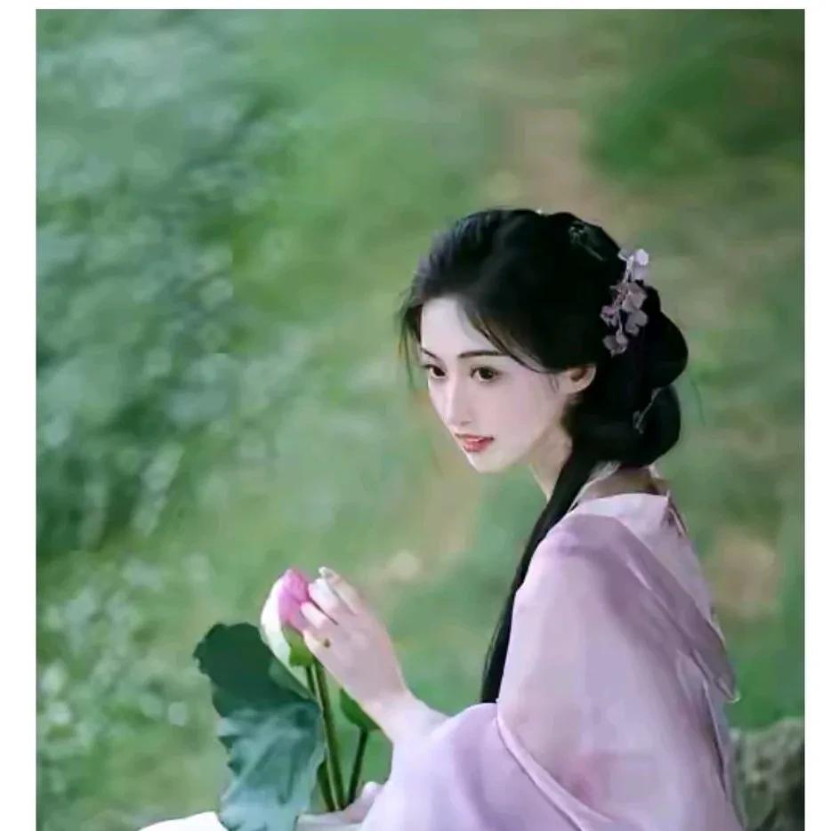 和老三怎么相处，我琢磨了二十来年，斗争了二十年，至今没理明白。
我还厚着脸皮教二