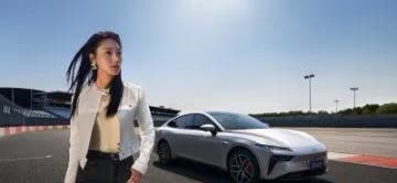 这就是赤裸裸的现实：
 
美系车平均可以约跑18万公里
德系车平均可以约跑