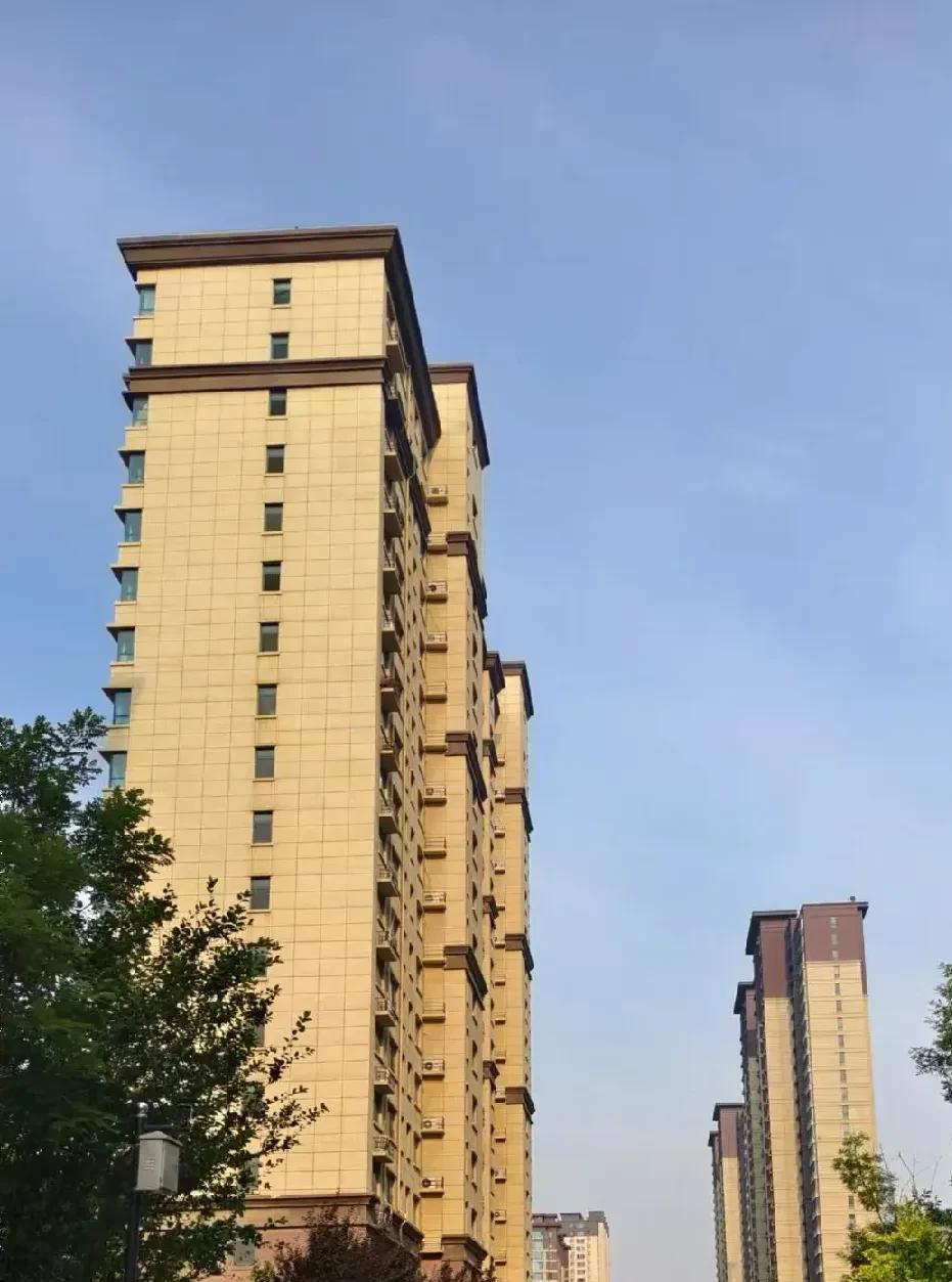 初中报名结束，感觉现在的信息互通工作已经做的很完备了，登录报名的公众号，输入个人
