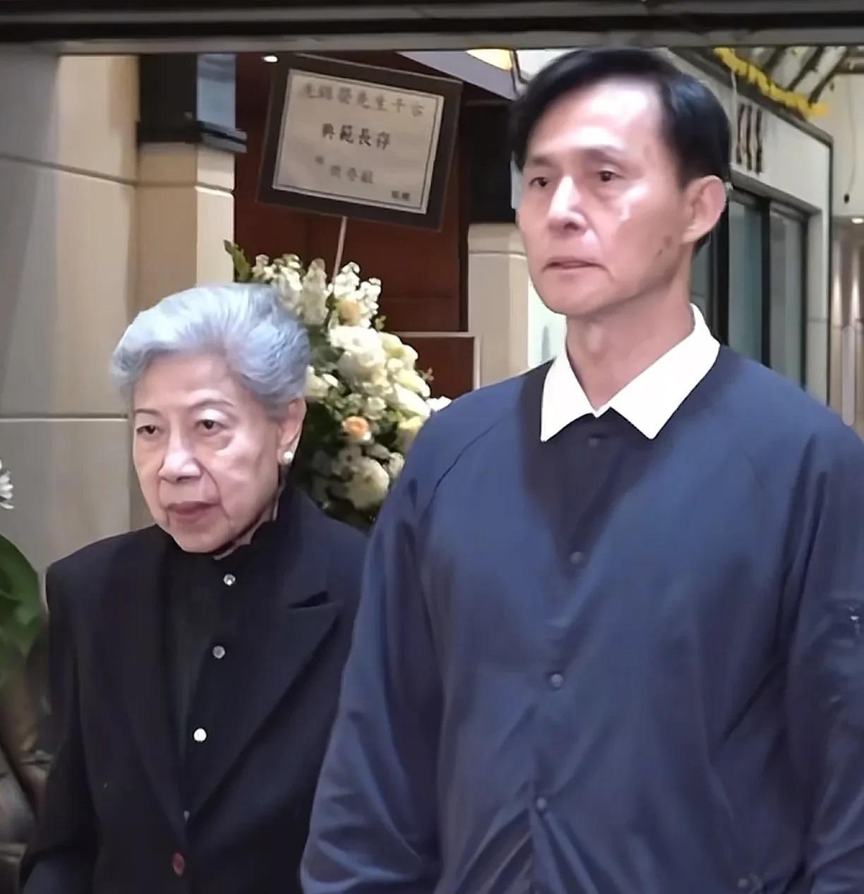 这两位演员年纪大点儿的应该没有人不熟吧。罗兰，实力派女演员，现在已经90岁了，感