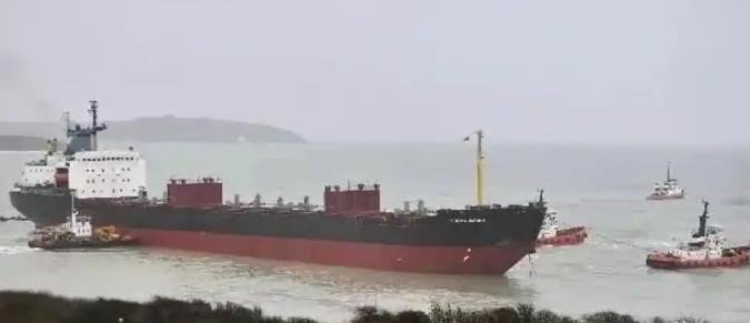 *法国扣了一艘俄罗斯油轮，结果发现船长竟是中国人，舆论炸了。现在法方骑虎难下，放