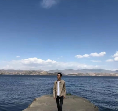 方大同的遗体处理结果出来了

不是大S那种树葬或者塔葬

他的处理方式是最好的一
