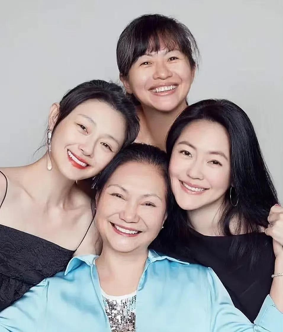 徐家又开始蹦蹦跳跳了
女儿离婚三个月就可以结婚
前女婿离婚三年了，不让人结婚就算