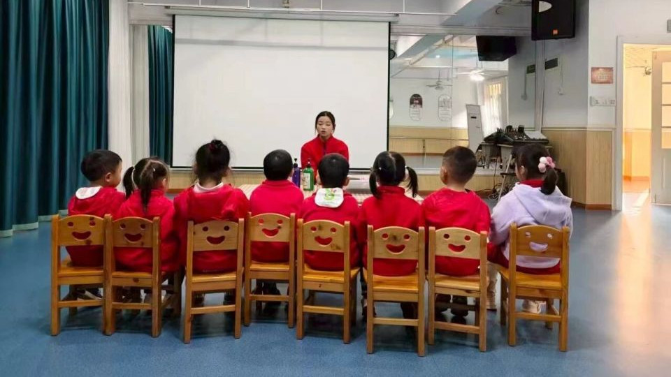 致敬追光者！第九届万婴幼儿园“桃李新声” 教学能手竞赛青年教师风采展（十四）