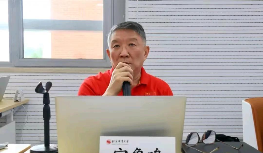 协重磅决定：女篮再次集训，球迷：这4人不抛弃集训半年也无用
若不改变执教理念把真
