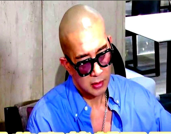 黄春梅真的老糊涂了！

小s已经意识到大事不妙了，可惜她的妈妈黄春梅还毫无察觉，