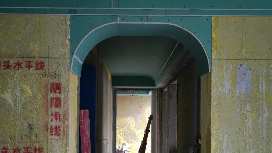 境影: 弧形门洞施工全攻略：从放线到上漆，一篇看懂所有细节