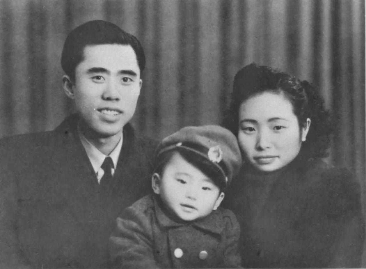 1948年，江竹筠把自己的幼子托付给丈夫的妻子抚养，这是怎么回事呢？江竹筠和丈夫