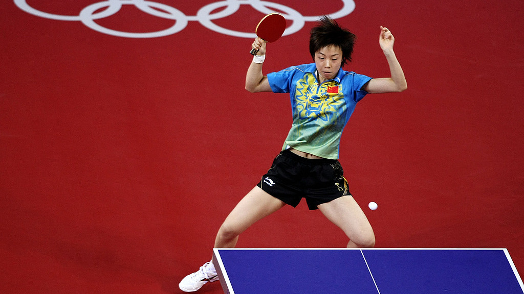 体育主播转型：张怡宁短视频科普乒乓物理走红现象