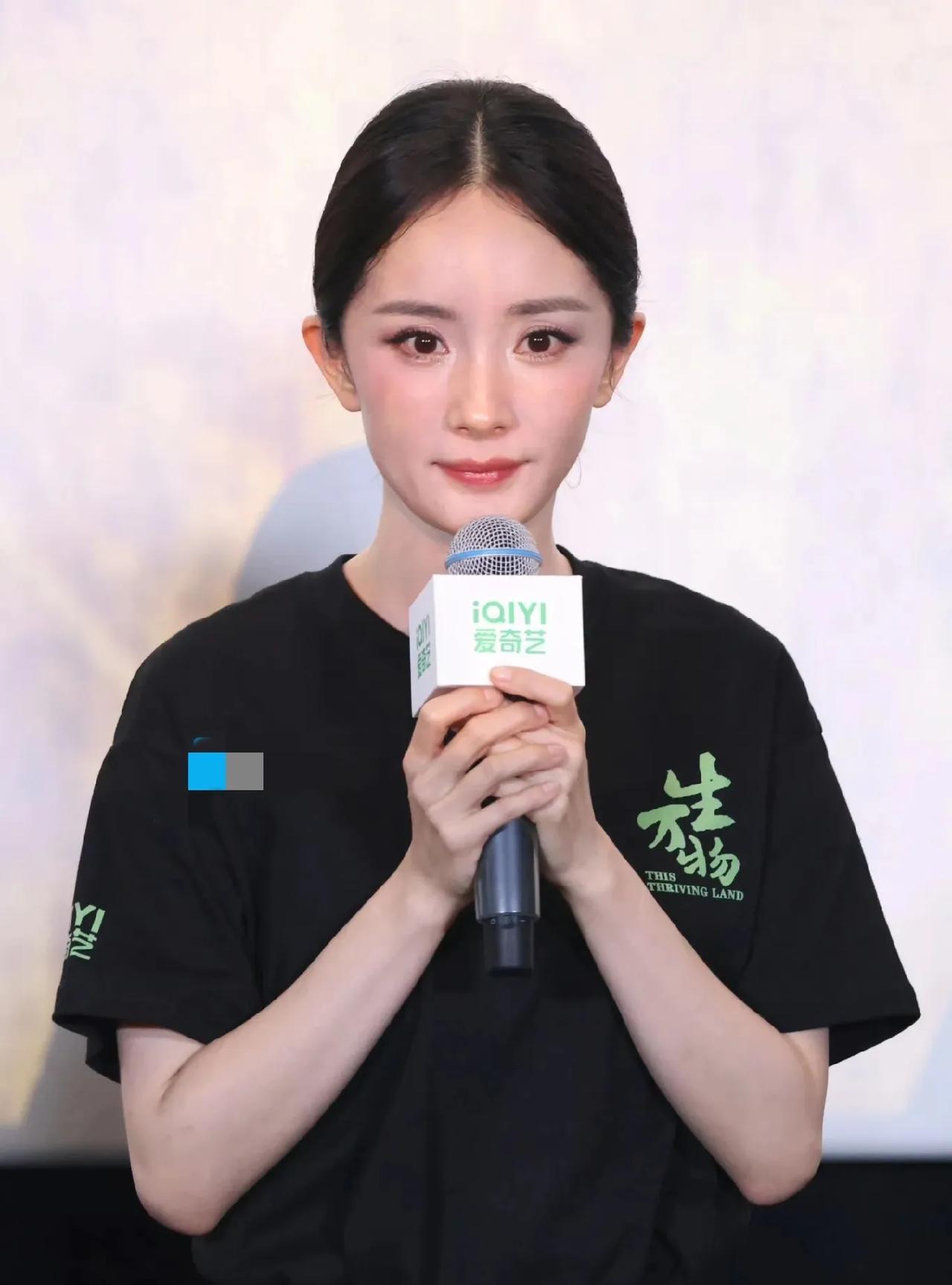 哇塞，快四十岁的杨幂生图这个状态，真的绝绝子，太厉害了。#杨幂#