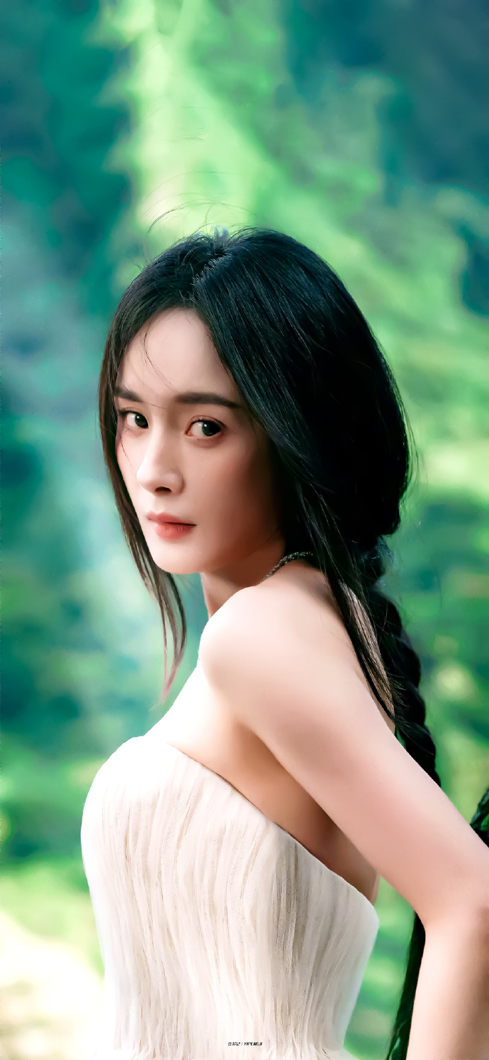 杨幂山野庆生写真大片！