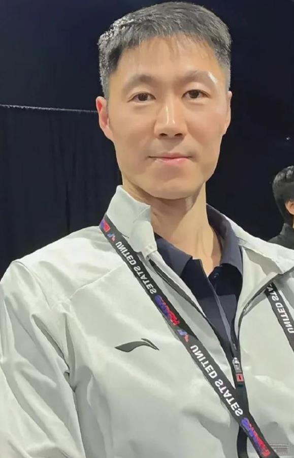 王大力你既然都来赛场了，也该落实给曼昱安排一个主管教练吧？
曼昱难道不是女乒顶梁