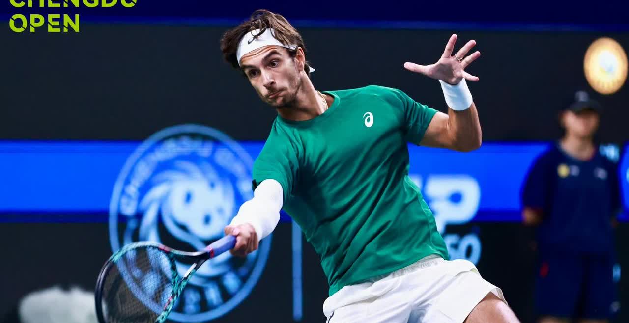 🎾🇮🇹穆塞蒂浪费赛点，连续两年屈居成都站亚军
ATP250成都站男单决赛